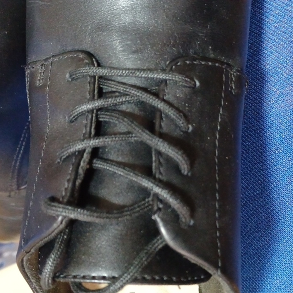 CLARK'S COLLECTION SERIES SIZE 10 IN A BEAUTIFUL BLACK ⚫️ LEATHER UPPERS - Picture 6 of 8